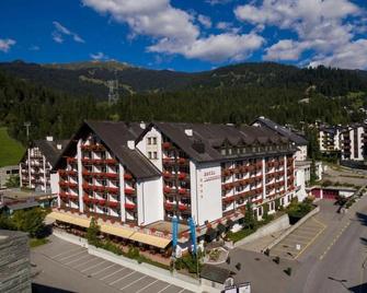 Hotel Laaxerhof - Laax - Edificio