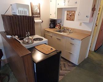 The Gibbons 1885 Cabin in Red Lodge, Montanabrbrbrbr - Red Lodge - Kuchyň