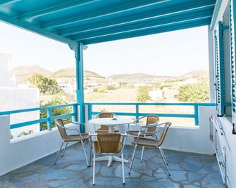 Ragousis Apartments - Parikia - Balcony