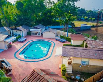 Shani Vilas- Ranthambore - Sawāi Mādhopur - Zwembad