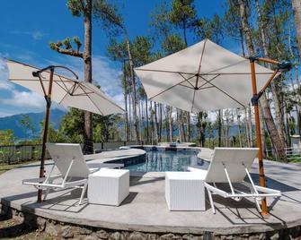 La Pino Mount Batur and Hot Spring - Bangli - Pool