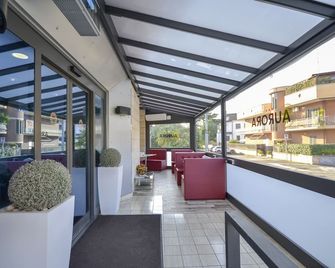 Hotel Aurora - Tibur - Balcón