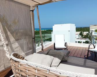 Polo 54 Downtown Apartments - Playa del Carmen - Balcon