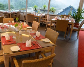 Swiss County Resort - Munnar - Ravintola