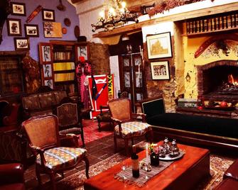 Hotel La Posada de San Antonio - וילה דה ליבה - טרקלין