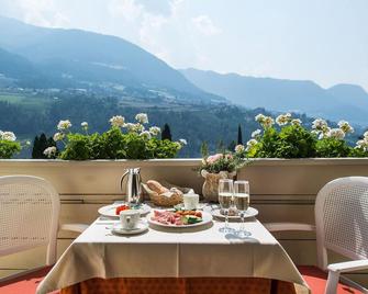 Holiday Apartment 'Mignon 6' with Mountain View, Shared Heated Indoor Pool & Wi-Fi - Riffiano - Balkon
