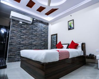 Super Hotel O Smart City - Bhopal - Habitación