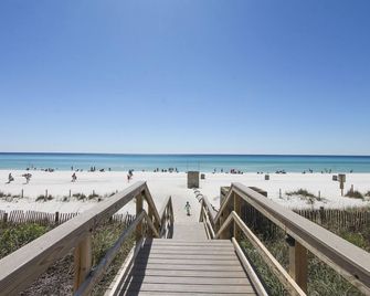 Majestic Beach Resort #1215-1 by Book That Condo - Panama City Beach - Playa