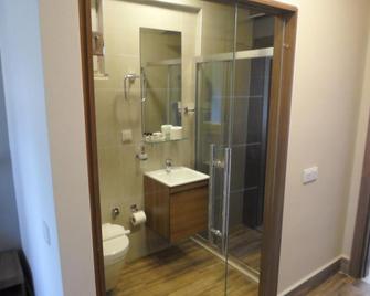 Lighthouse Nadia Aparts - Fethiye - Bathroom