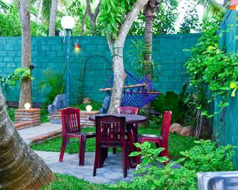 Hotel Moonstone - Anuradhapura - Patio