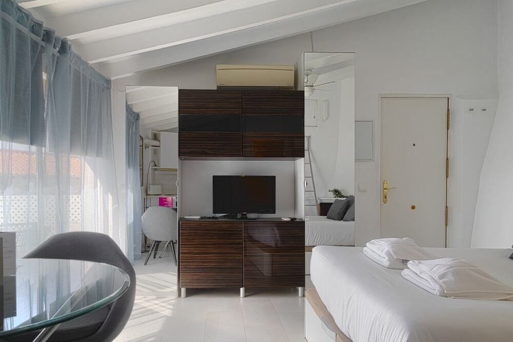Caleta Homes - Balneario - מלאגה - חדר שינה