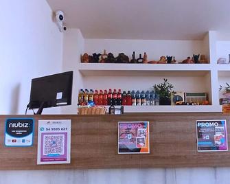 Ivankaa Hostel - טרוחיו - בר