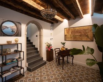 B&B Basta Bussare - Chioggia - Escalier
