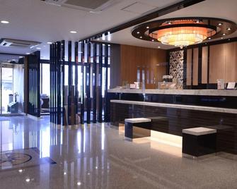 Apa Hotel Nishimaizuruekimae - Maizuru - Front desk