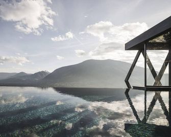 Somvita Suites - Tirolo