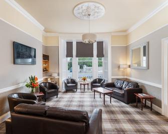 Invicta Hotel - Plymouth - Living room