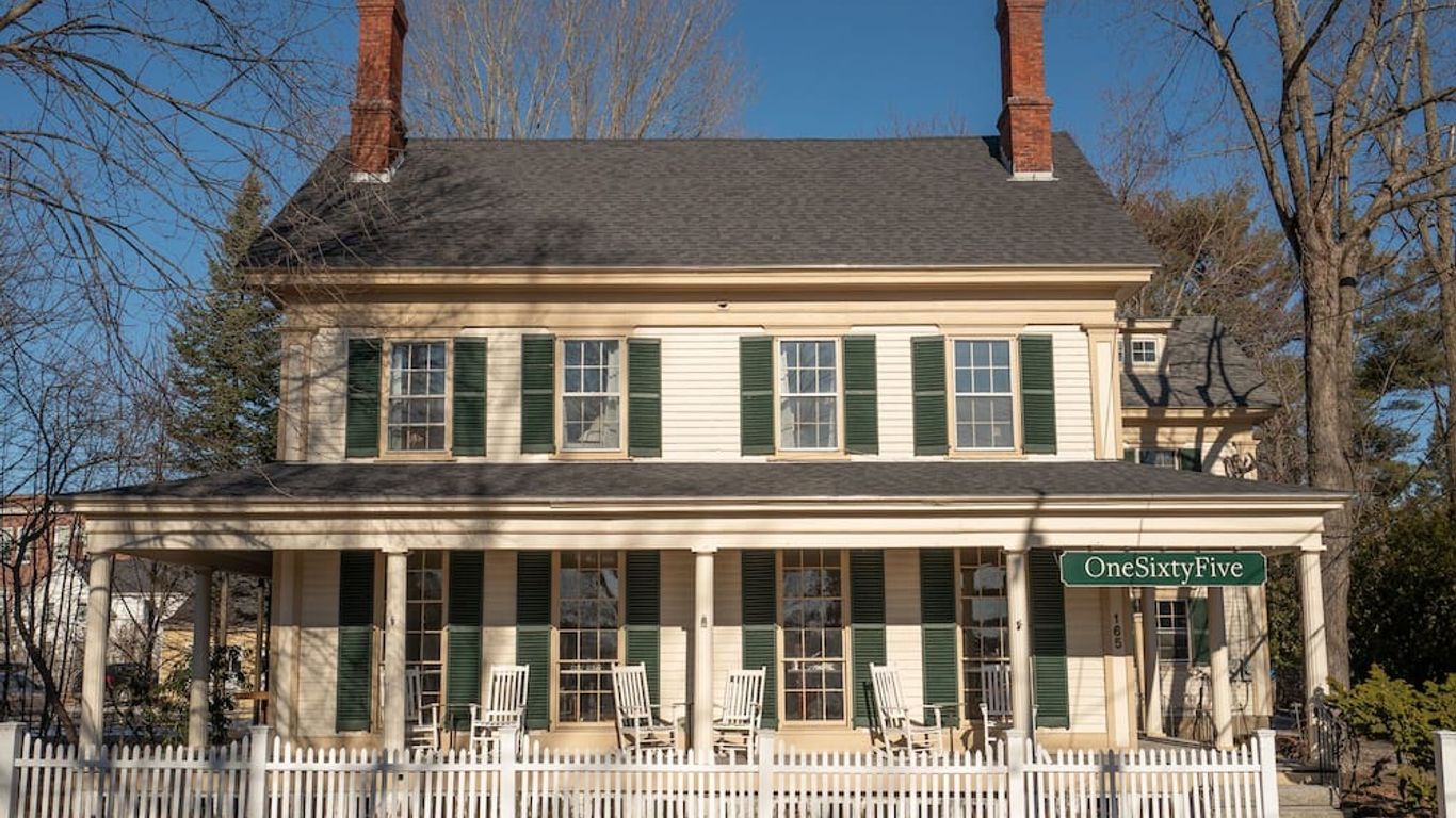 Onesixtyfive, The Inn On Park Row