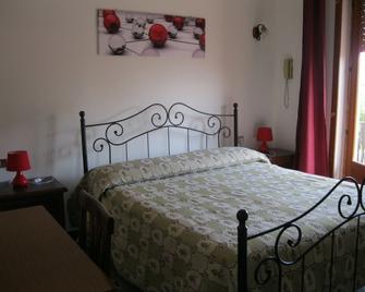 Hotel California - Milazzo - Habitación