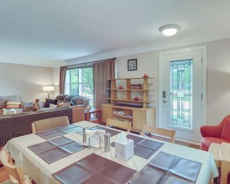 Royal Oak Home: 13 Mi to Downtown Detroit - Royal Oak - Dining room