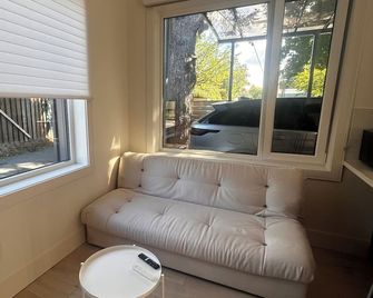 Brand New Modern Laneway House - Vancouver - Sala de estar