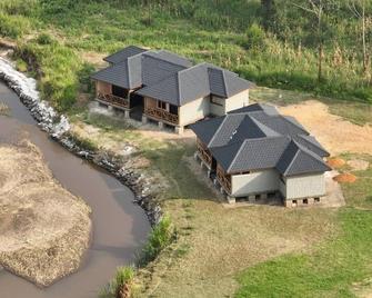 Ishasha Pride Lodge - Kihihi - Building