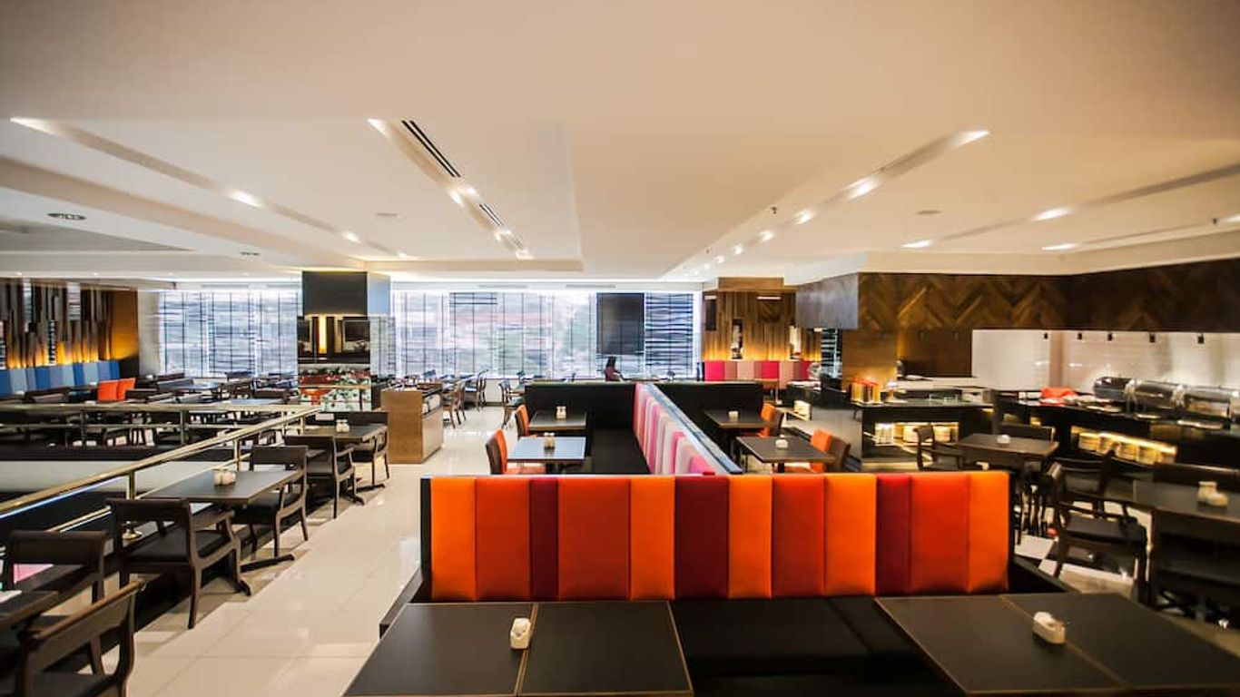 Crystal Crown Hotel Jb