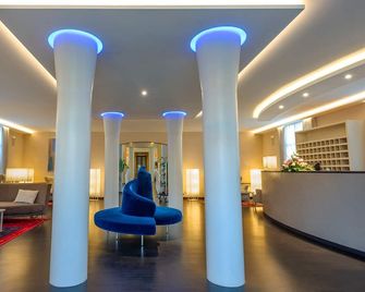 Hotel San Marco - לוקה - לובי