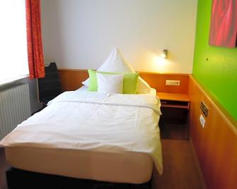 Hotel Restaurant Thum - Balingen - Bedroom