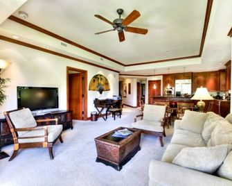 Luxury Beach Front Villa - Kolea - Waikoloa Village - Wohnzimmer