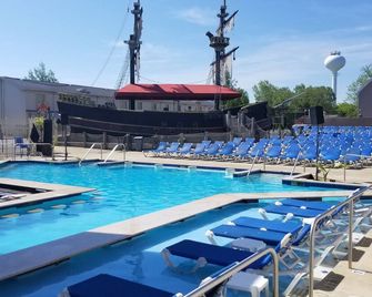 Grand Islander Hotel - Put-in-Bay - Pool