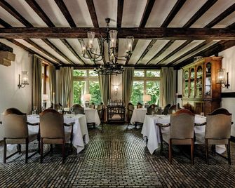 โรงแรมโรมันทิค โฮฟ ซัวร์ลินเดอ - มันสเตอร์ - ร้านอาหาร