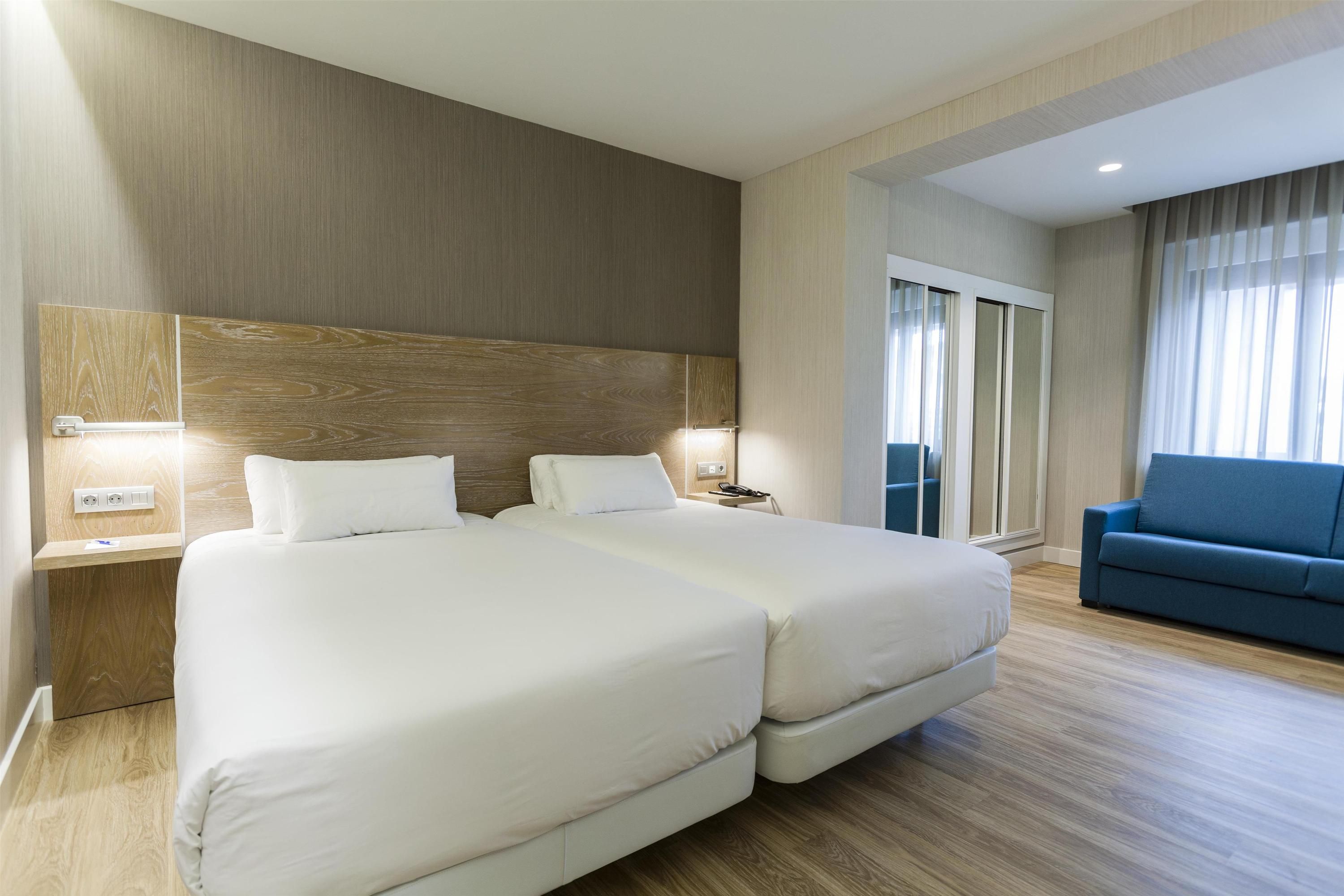 إن إتش أوفيدو برينسيبادو - أوفييدو - غرفة نوم