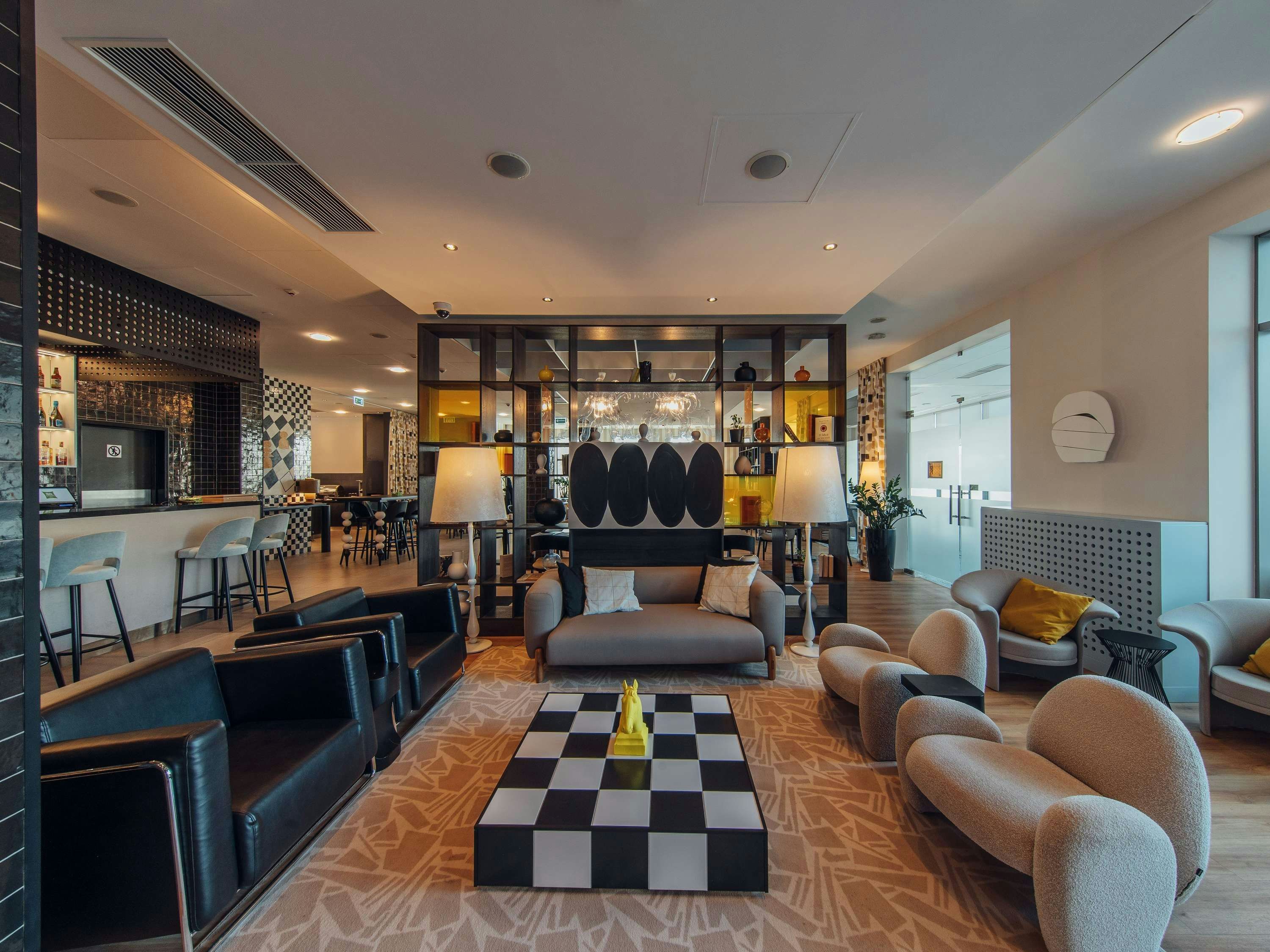 هوليداي إن اكسبرس وارسو إيربورت