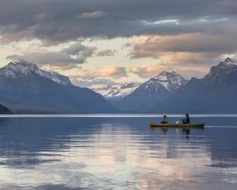 Open The Door To Your Montana Adventure! - Babb - Piscina