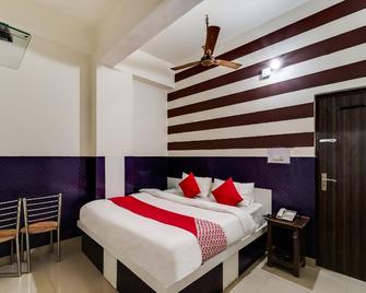 Hotel O Landlord - Rohtak - Bedroom