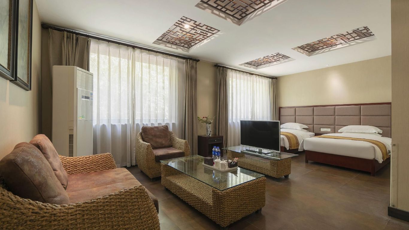 Xianning Hot Spring Valley Resort