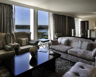 Pullman Lubumbashi Grand Karavia - Lubumbashi - Living room