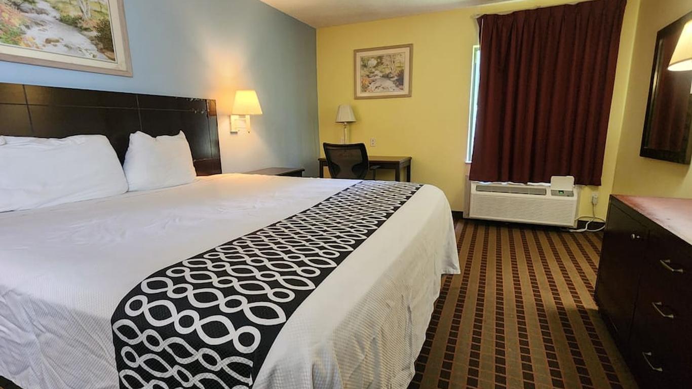 Capital O Fairway Inn - Baytown La Porte Tx