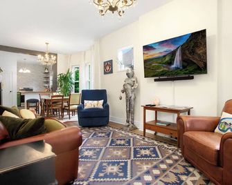 West Highlands Charmer- a 2-bedroom bungalow in walkable N Denver! - Denver - Salon