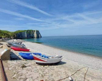 3 Bedroom Cozy Home In Arques La Bataille Arq - Arques-la-Bataille - Plage