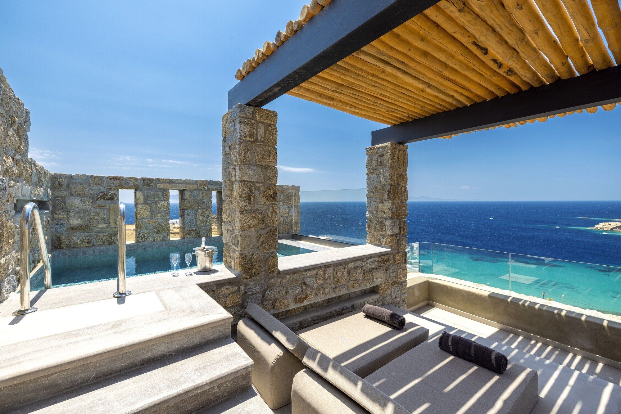 Tropicana Hotel , Suites & Villas Mykonos - פלאטיס גיאלוס - מרפסת
