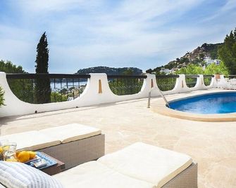Prestige Villa spectacular sea views / Puertoueblo 'Pti Saint tropez' - Andratx - Piscina