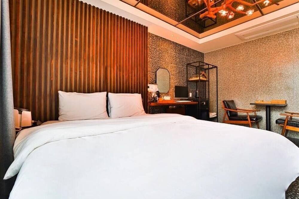 Hotel February Tongyeong Jukrim - Tongyeong - Habitación