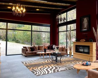 Feel & Live Hotel Villas Restaurant Sapanca - Adapazari - Obývací pokoj