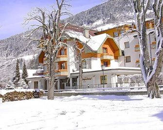 Hotel Burgstallerhof - Feld am See - Gebouw