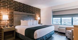 Best Western Plus Executive Residency Waterloo & Cedar Falls - Waterloo - Bedroom