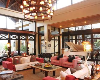 Thanda Safari - Hluhluwe