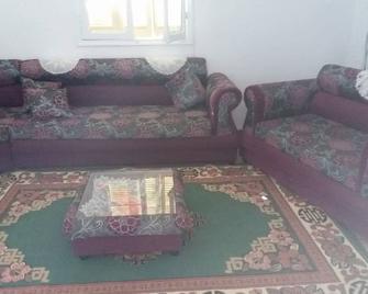 Holiday house rental by the sea - Rafrāf - Sala de estar