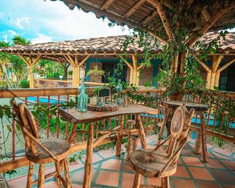 Finca Hotel el Diamante - Calarcá - Patio