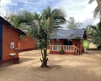 Coconut Tree Cottages Gokarna - Gokarna